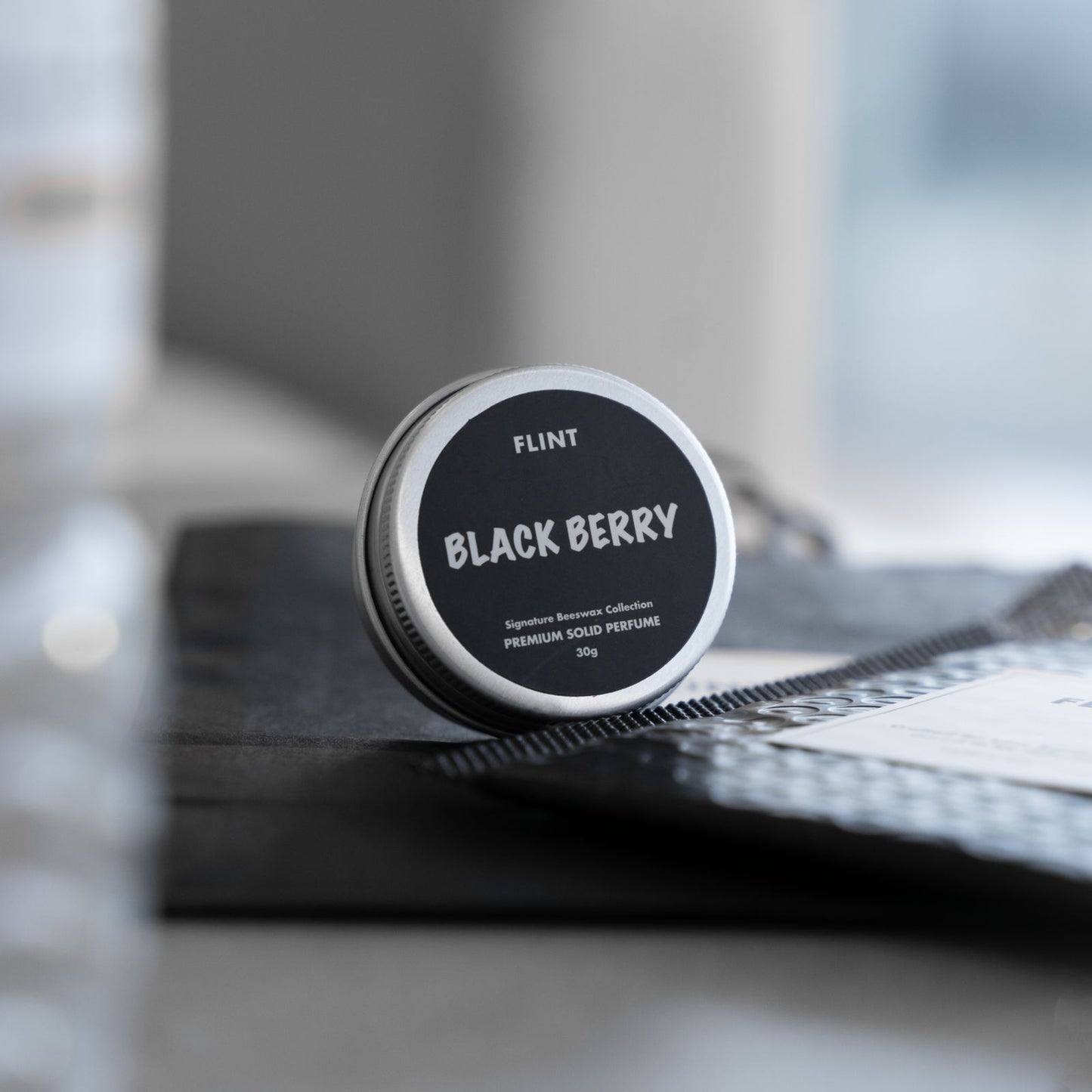 THE SOLID PERFUME